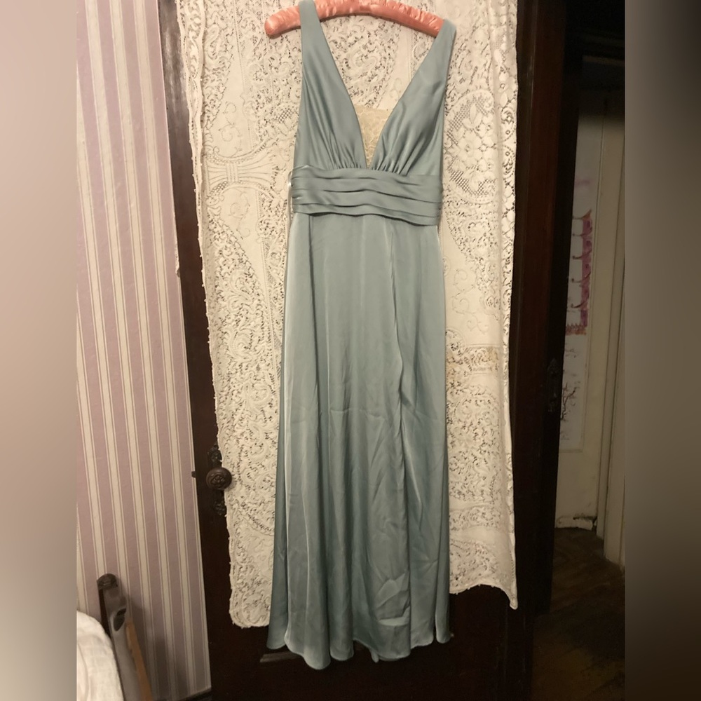 KENNEDY BLUE Pastel Green Prom/Evening Gown (6)